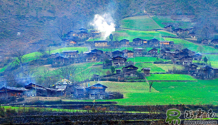 霧裏村